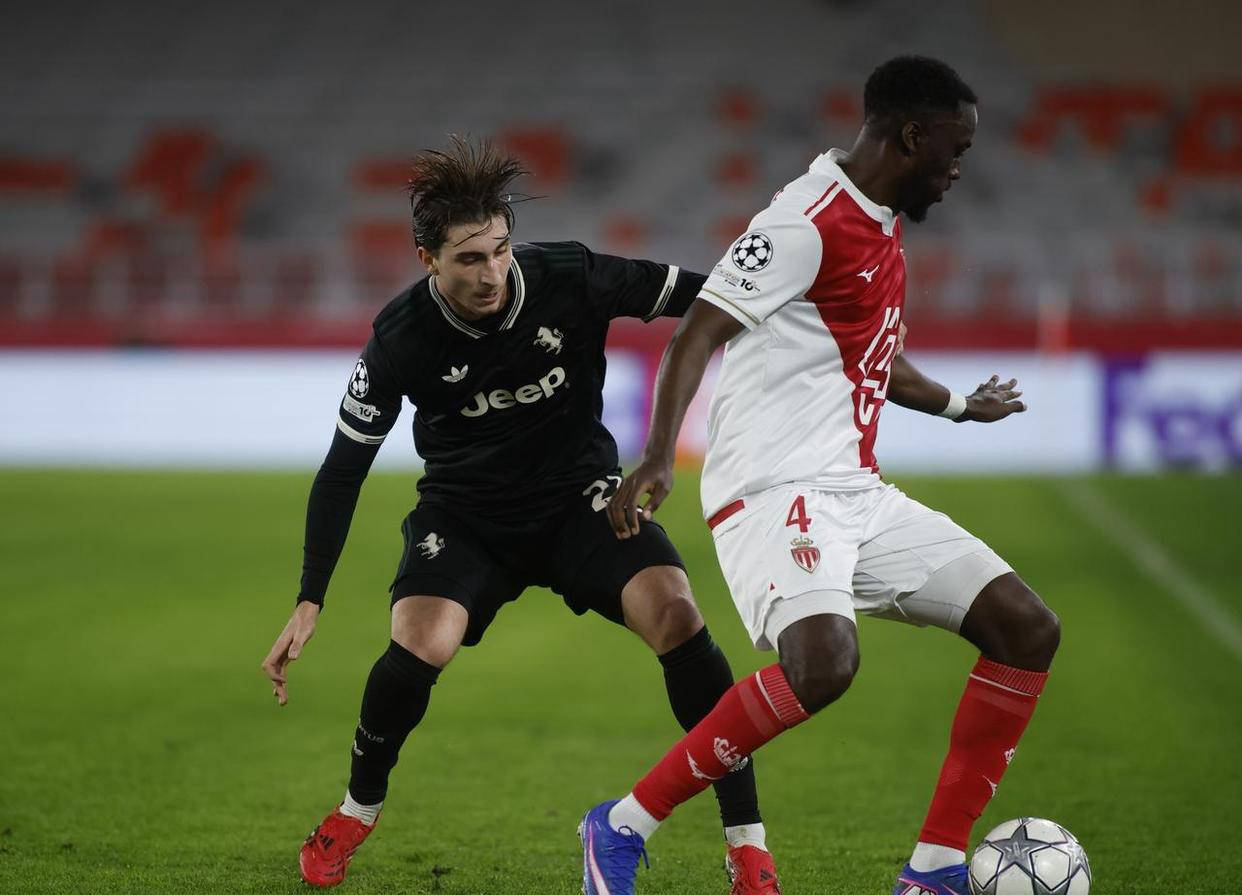 摩纳哥新援表现神勇,助球队拿下胜利 摩纳哥新援表现神勇,助球队拿下胜利