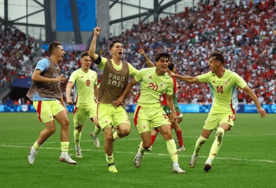 C7娱乐官网-战术部署得当，球队成功晋级决赛